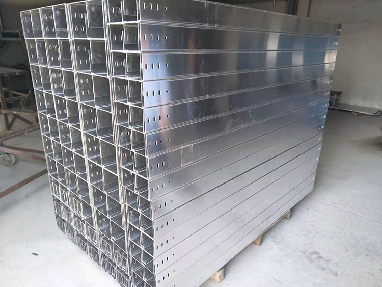 全封閉橋架細節(jié)處的防護延伸